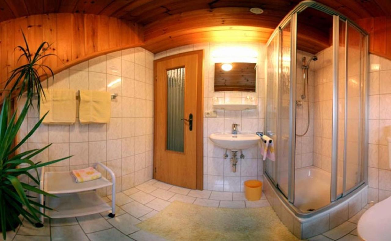 Gaestehaus Fidelis Grafenwiesen ภายนอก รูปภาพ