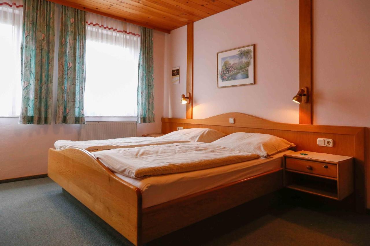 Gaestehaus Fidelis Grafenwiesen ภายนอก รูปภาพ