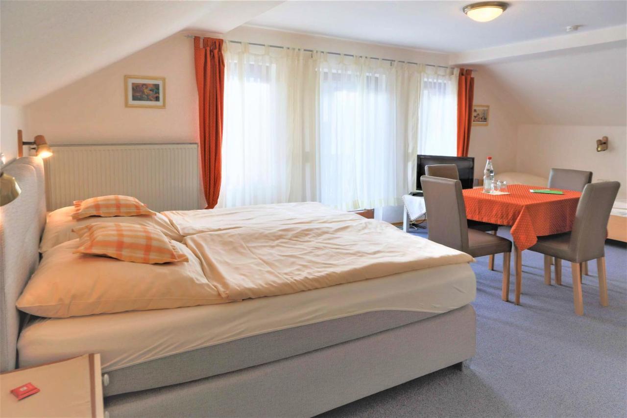 Gaestehaus Fidelis Grafenwiesen ภายนอก รูปภาพ